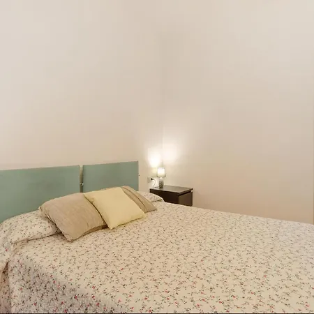 Апартаменты Cozy In With Wifi